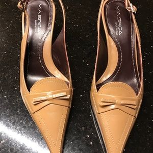 VIA SPIGA POINTY TOE SLING BACK SANDALS